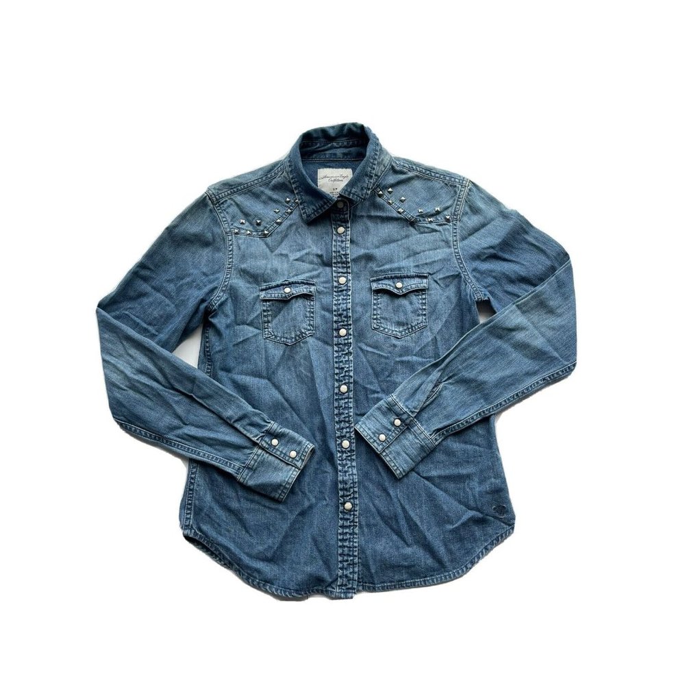 American Eagle Womens Size S Blue Denim Button Up Shirt Long Sleeve Pearl Snap